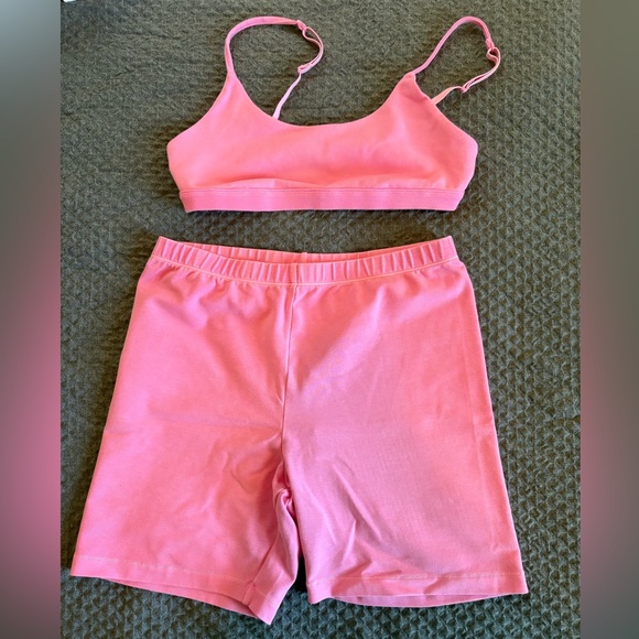 SKIMS Outdoor Set NWOT - Picture 1 of 5